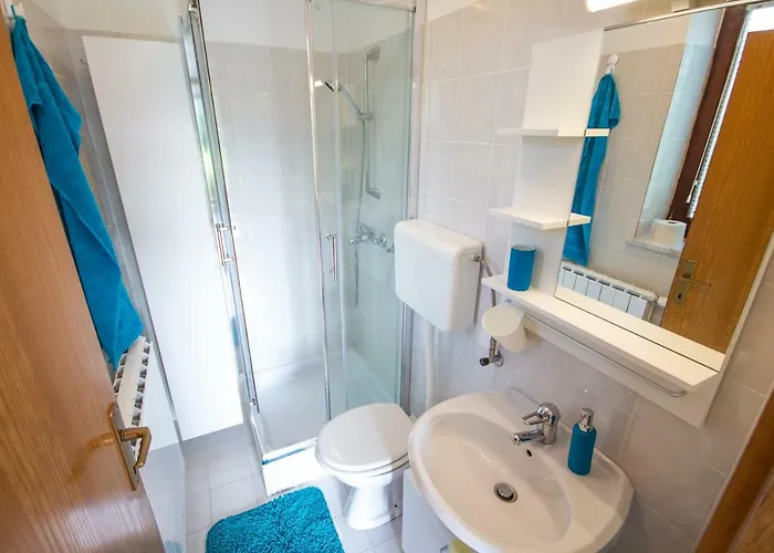 بيت للعطل D&j House Ormoz