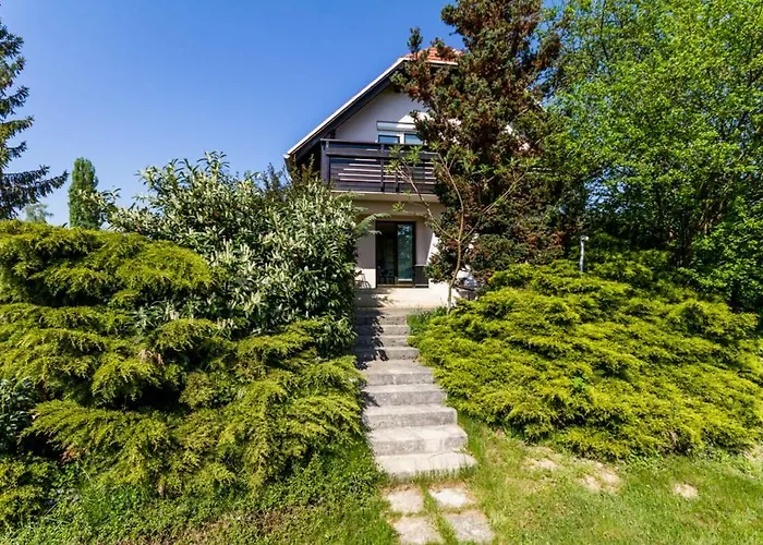 بيت للعطل D&j House Ormoz